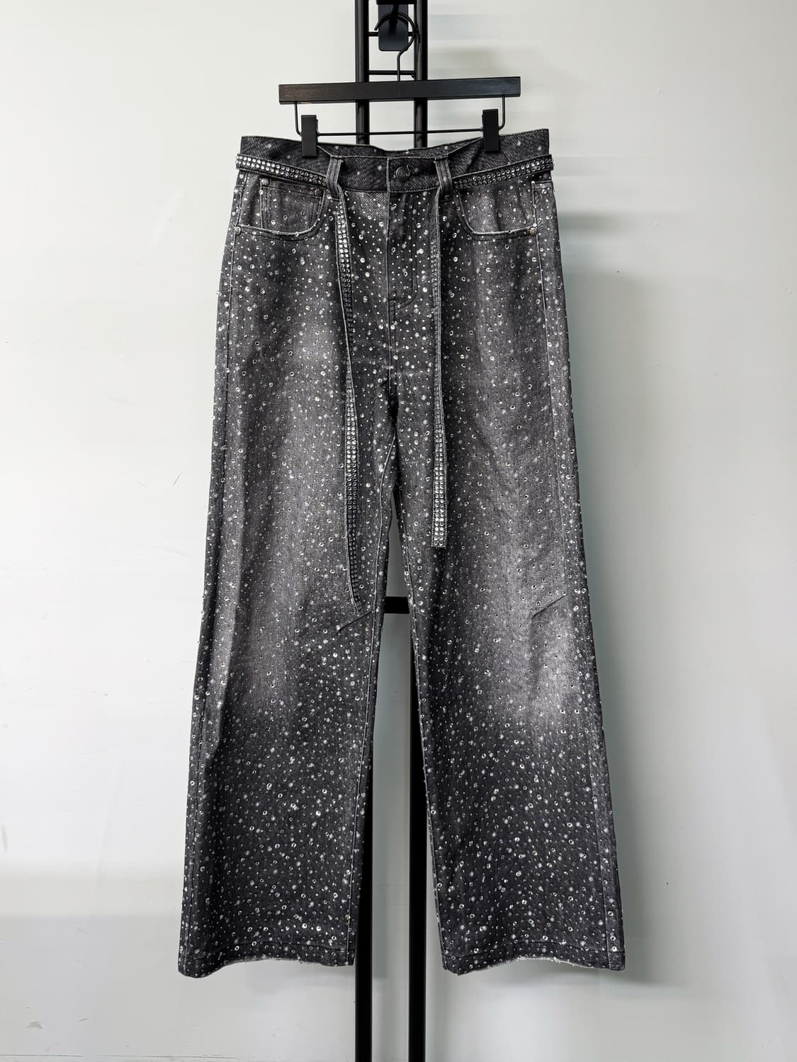 벌스오브로얄차일드 24AW 스와로브스키 데님 팬츠 상품이미지1