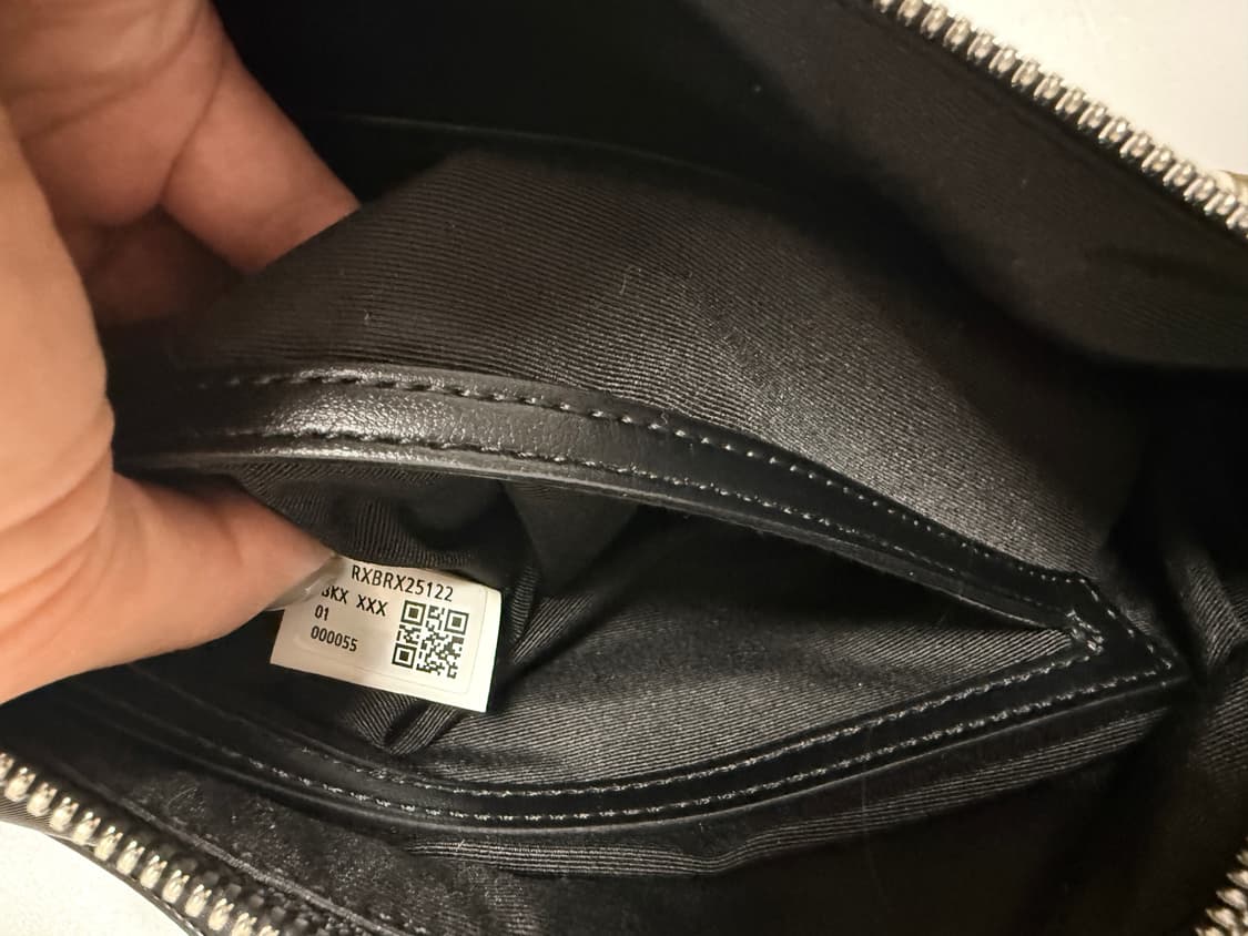 쿠론(COURONNE) 에어 크로스 20 블랙 크로스백입니다(두번사용) 상품이미지7