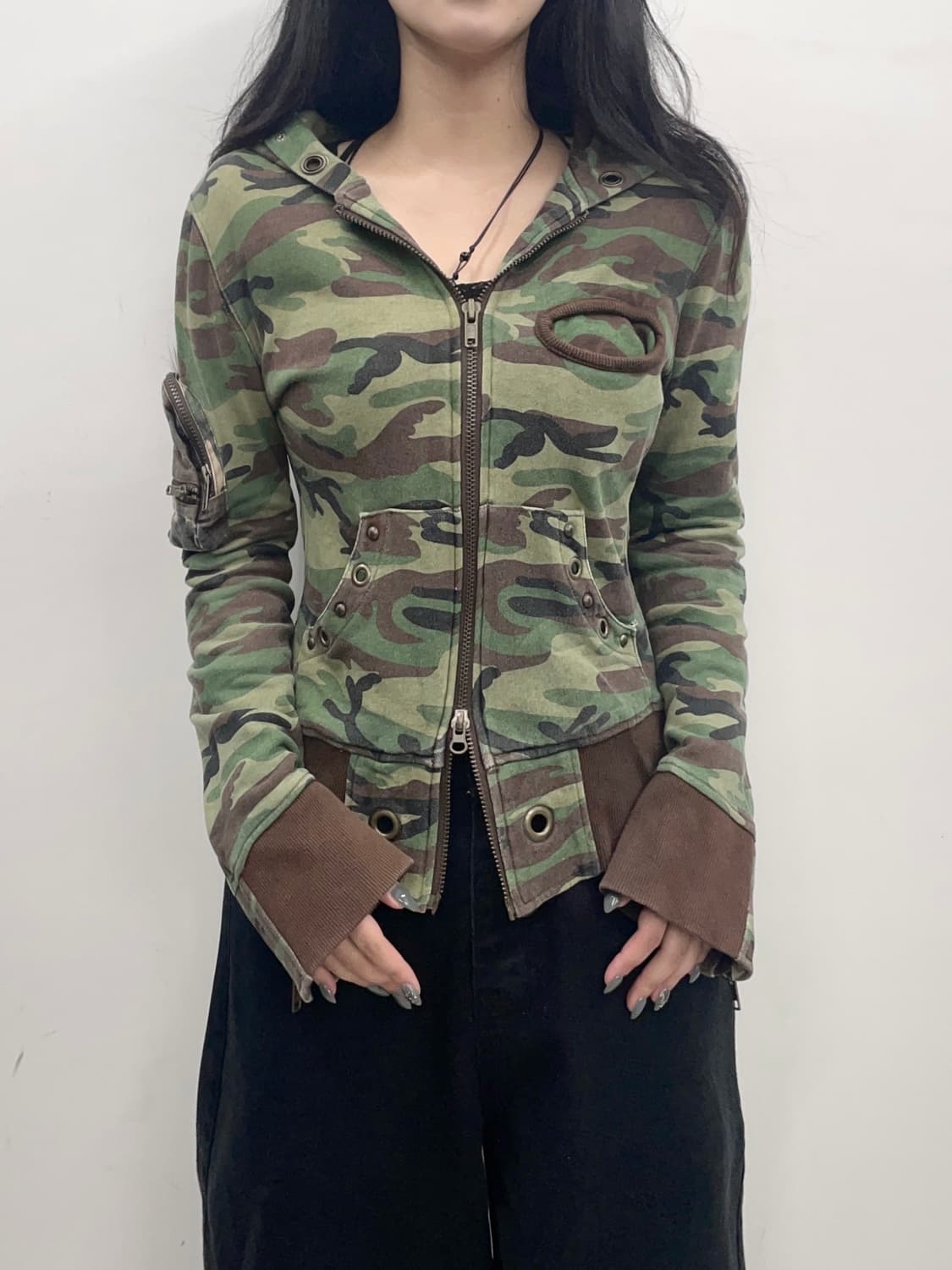 camo pattern pocket details zip-up 상품이미지2