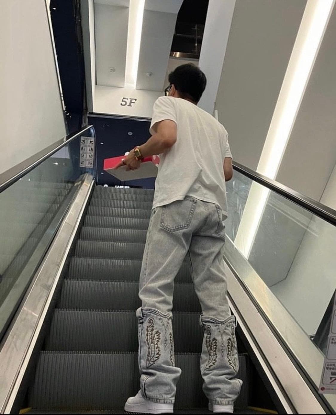 와이프로젝트 카우보이 커프스 데님 진 상품이미지7