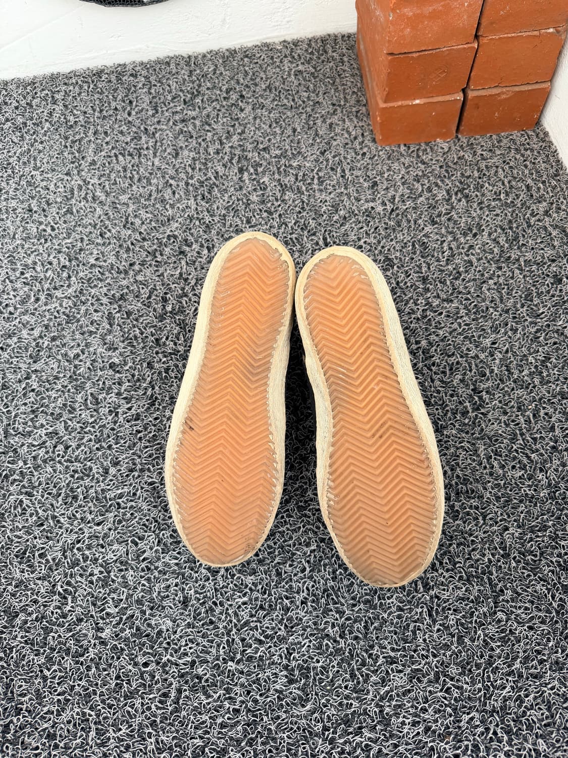 골든구스 프랜시 블랙 캔버스 레오파드 - 38사이즈 상품이미지4