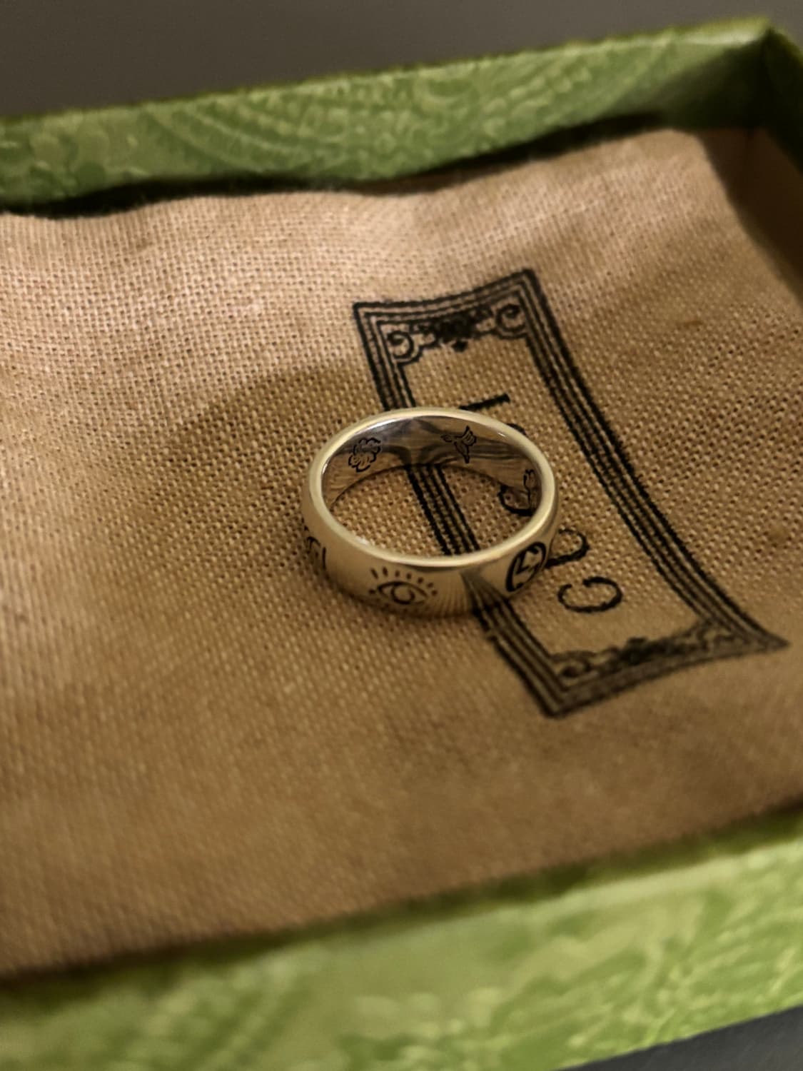 구찌 블라인드 포 러브 반지  상품이미지3