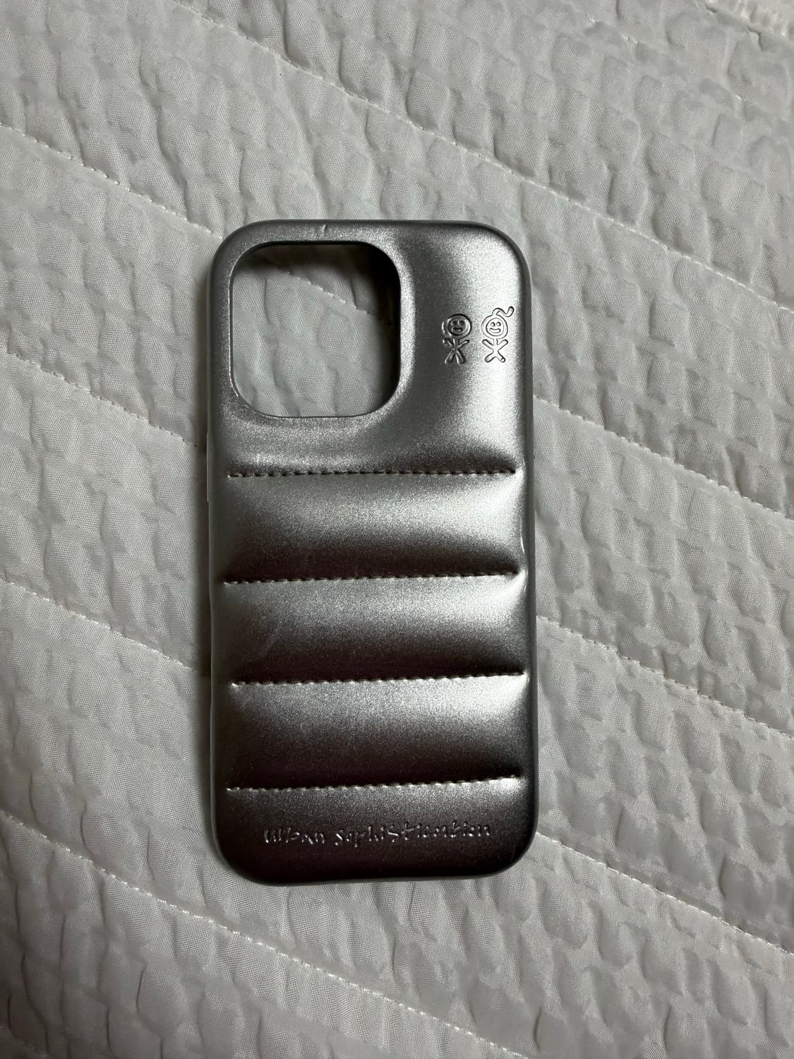 아이폰16프로 어반소피스티케이션 케이스 크롬 실버 상품이미지1