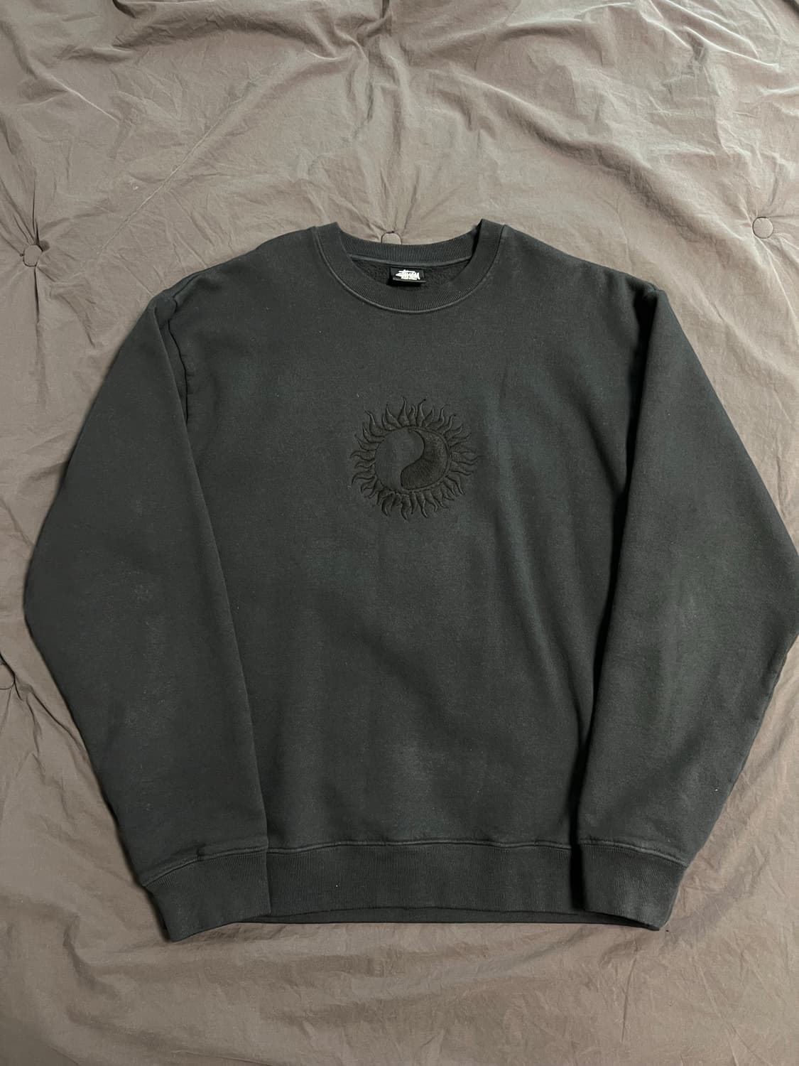 아워레가시 워크샵 스투시 음양 맨투맨 상품이미지1