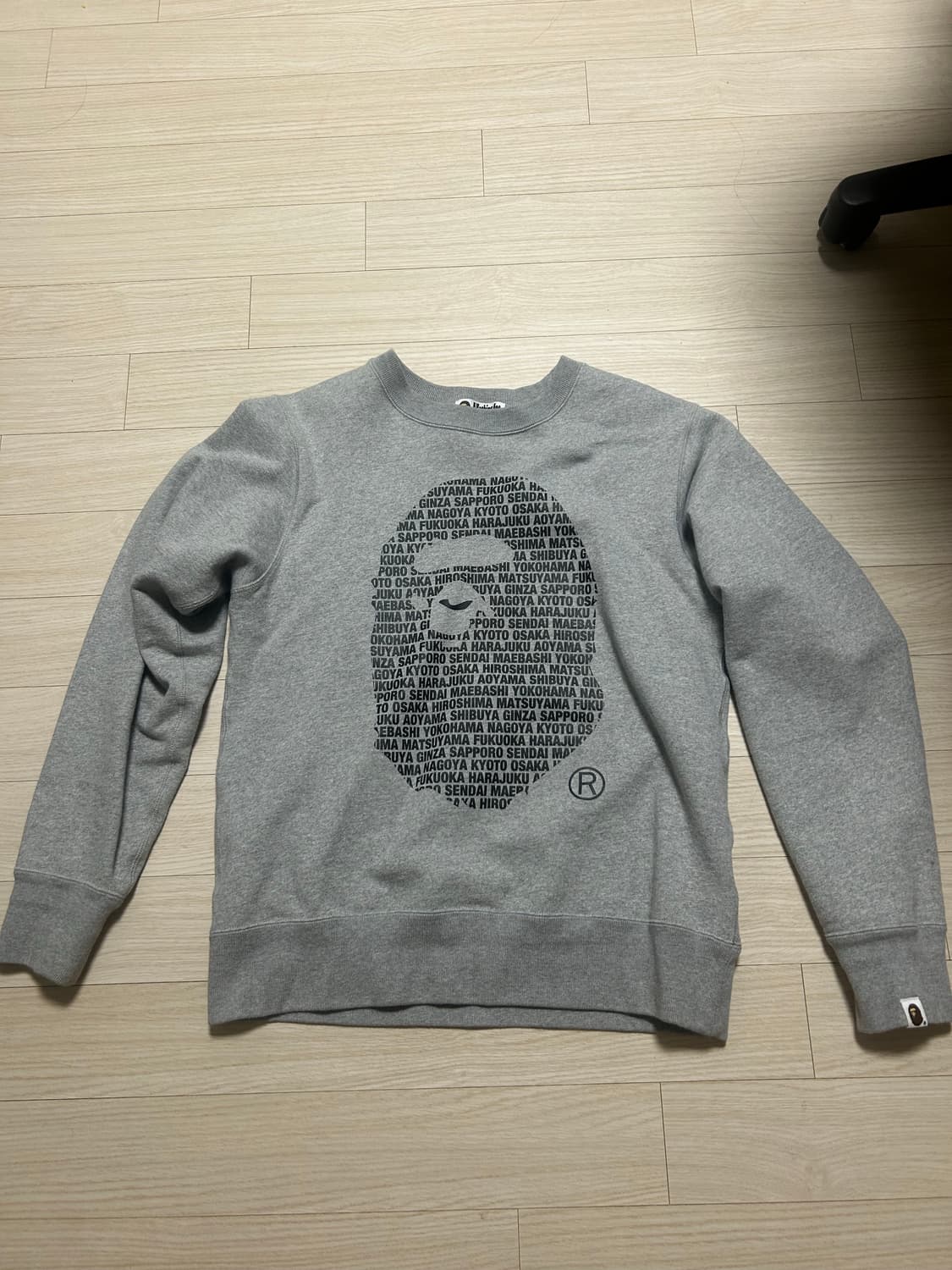 베이프 맨투맨 상품이미지1