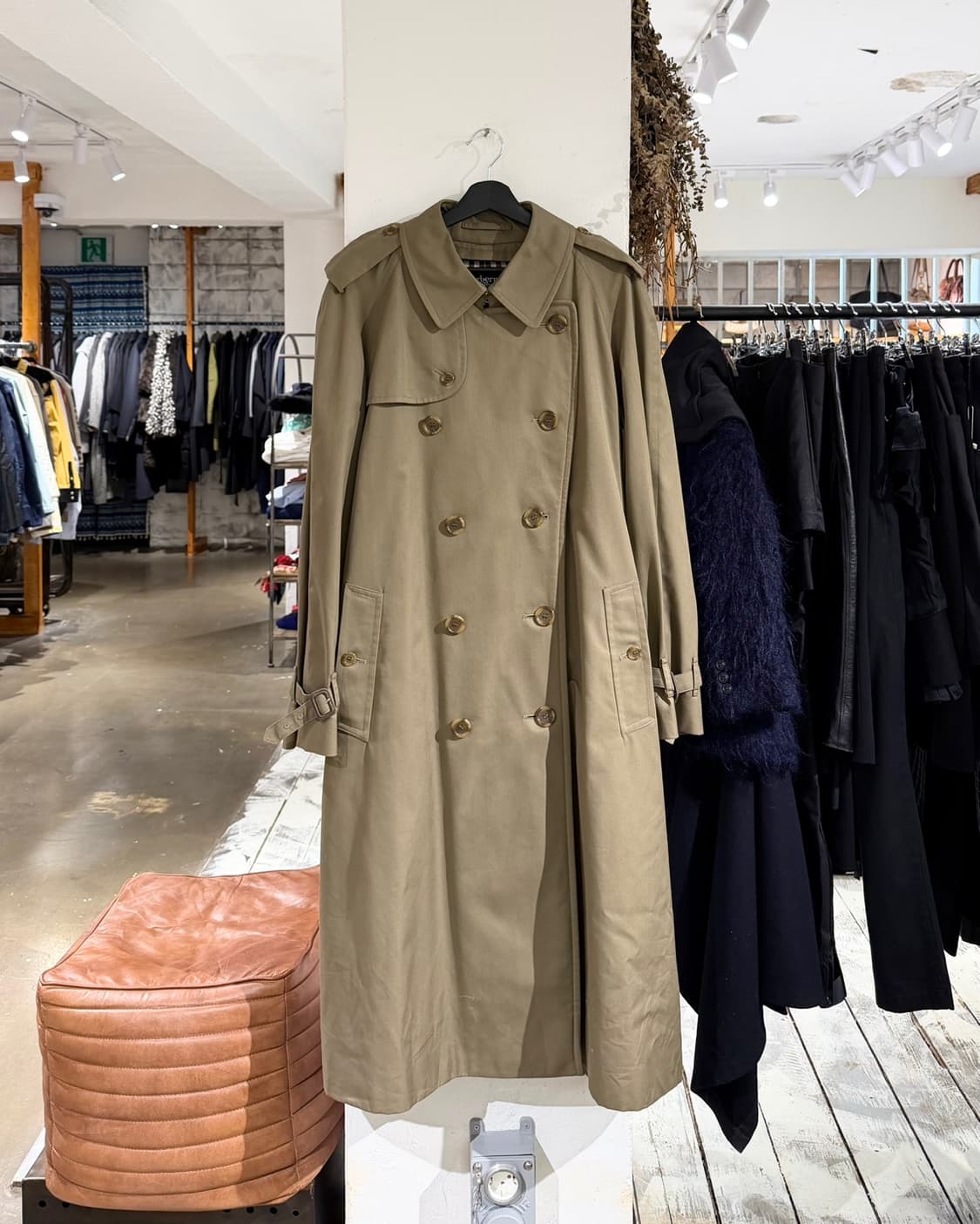 버버리 카키 더블 브레스트 클래식 트렌치코트 상품이미지1