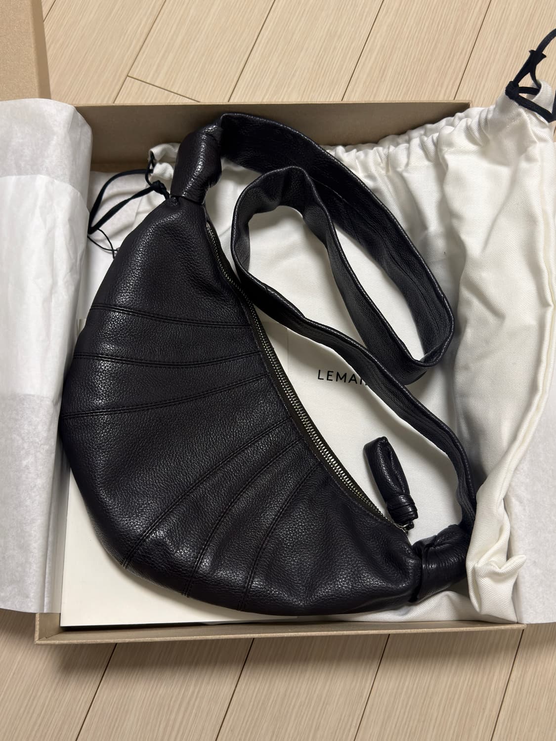 르메르 크루아상범백 다크초코 그레인 상품이미지1