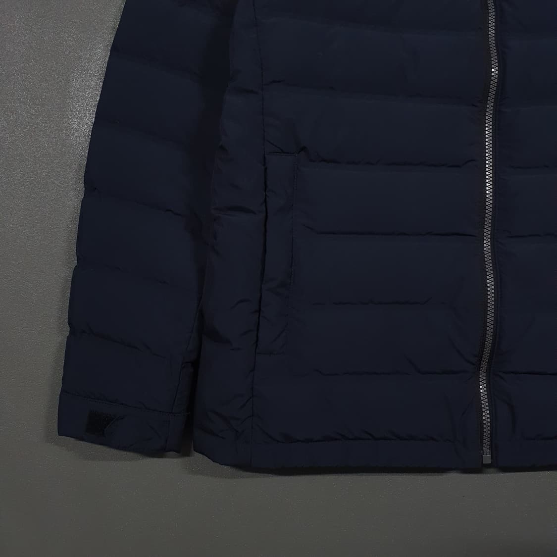 100 (L)헤지스 골프 신형 22FW 경량 다운 패딩 점퍼 자켓 네이비 상품이미지3