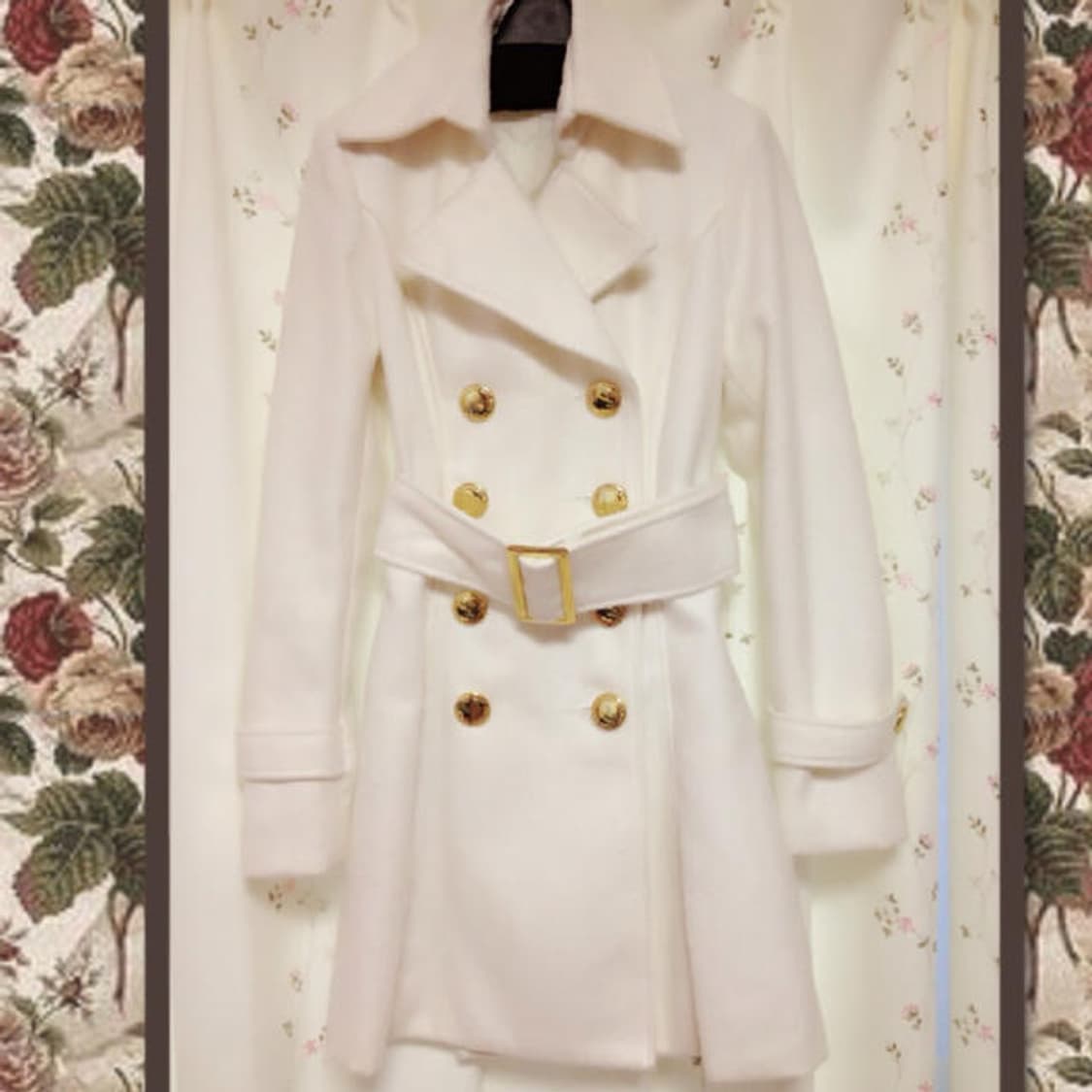 Cecil McBee 세실맥비 빈티지 갸루 금장 버튼 화이트 코트 상품이미지3