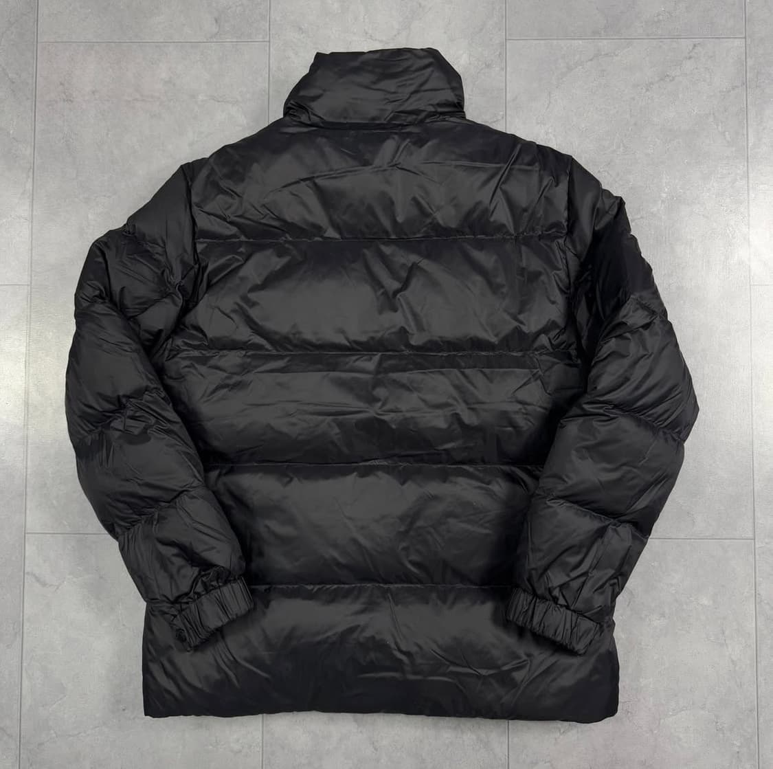 몽클레르 사탈라 쇼트 다운 자켓 블랙 상품이미지3