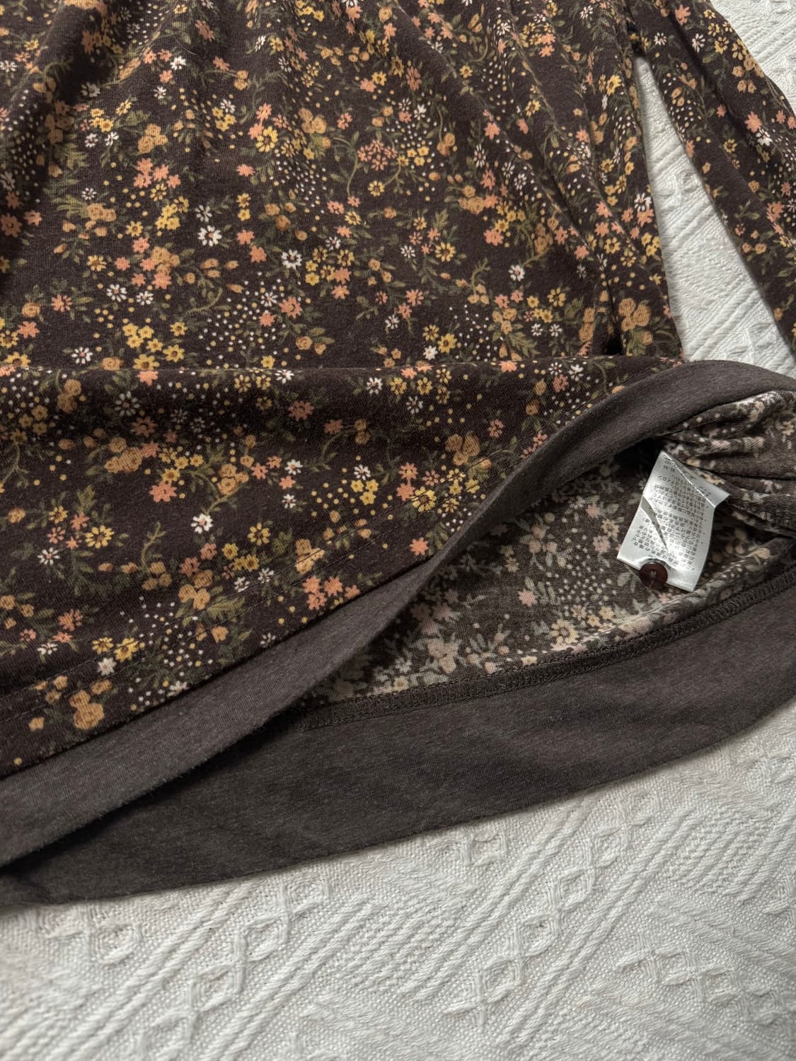 플라워 패턴 버튼 넥 레이어드 롱 슬리브 티 상품이미지4