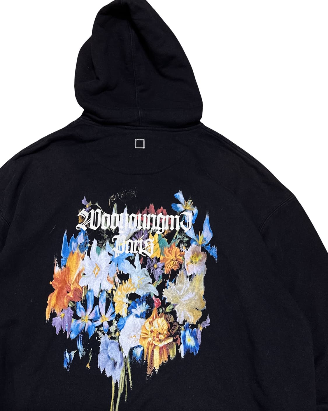우영미 22ss 멀티 플라워 블랙 후드티 상품이미지2