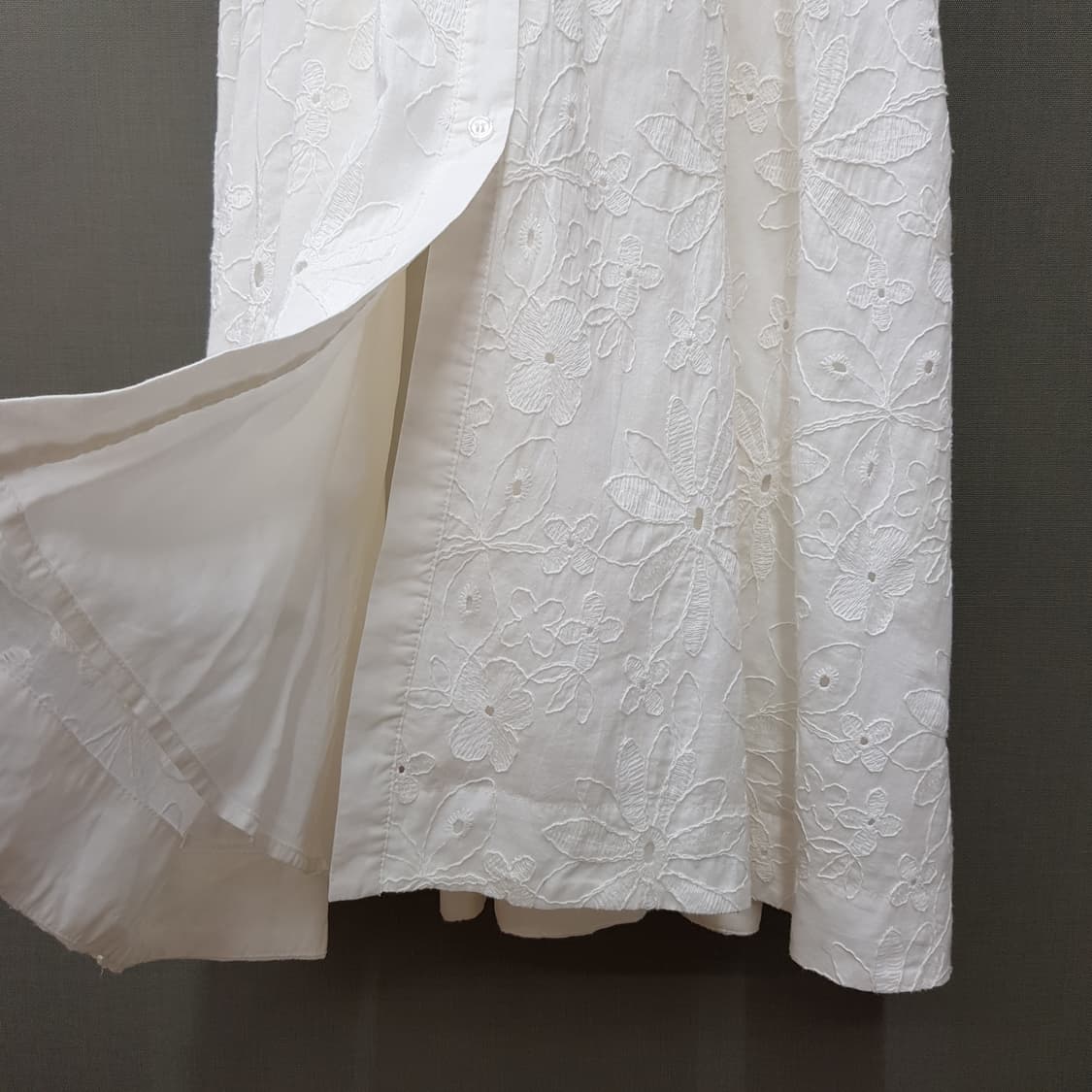 베르니스 2023 플라워 자수 레이스 롱 원피스 43호 상품이미지4