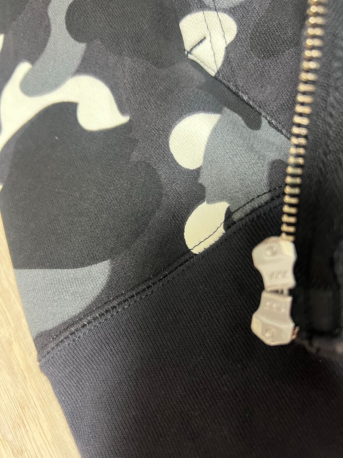 베이프 시티카모 후드집업 /L 상품이미지8