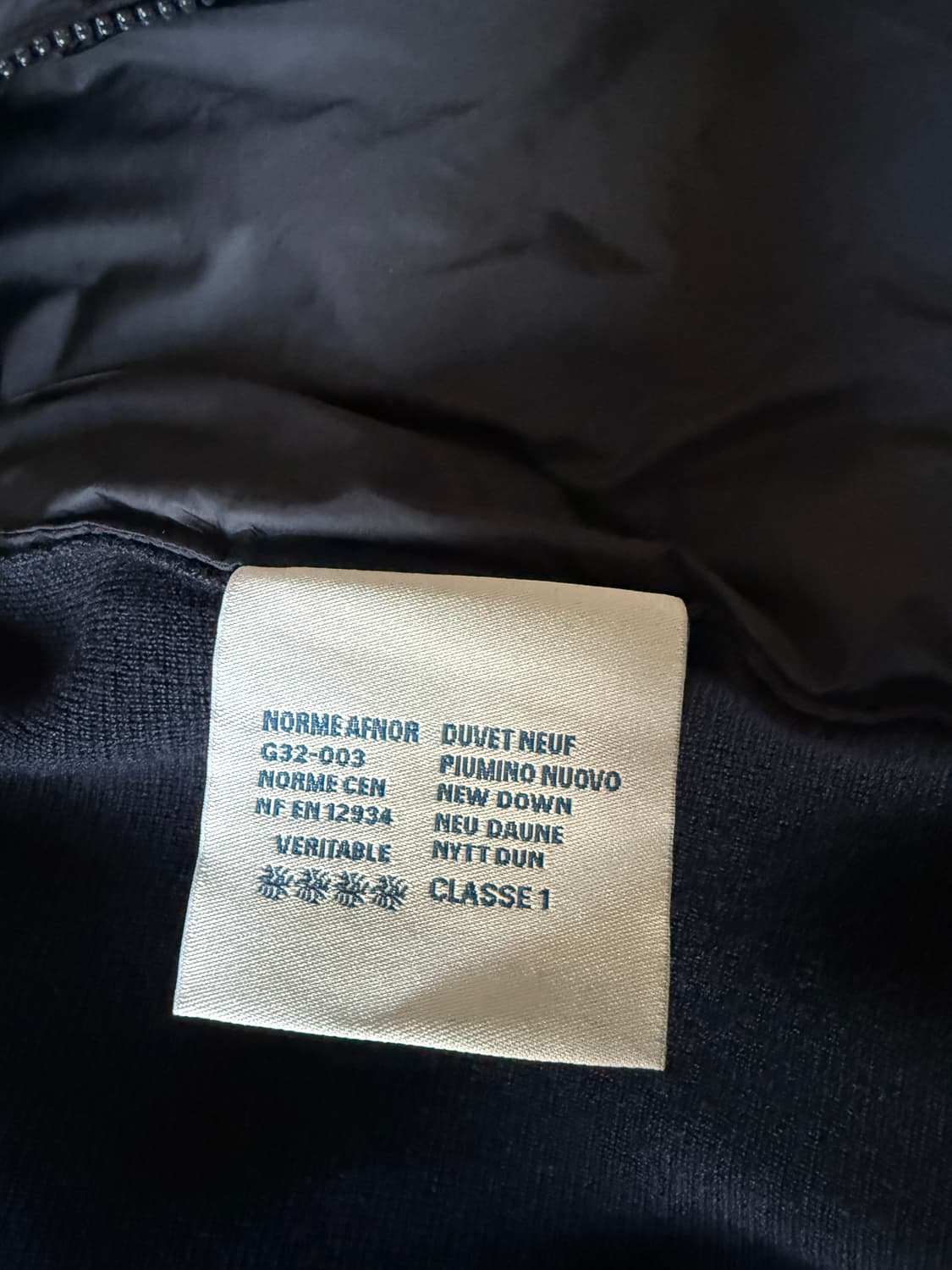 몽클레어 정품 집업 울패딩 네이비 상품이미지6