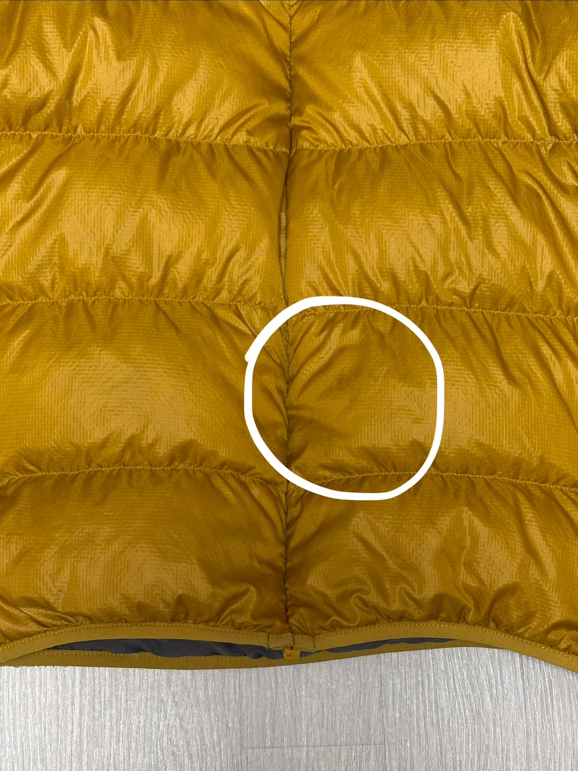 몽벨 알파인 라이트 다운 패딩 올리브 옐로우 상품이미지6