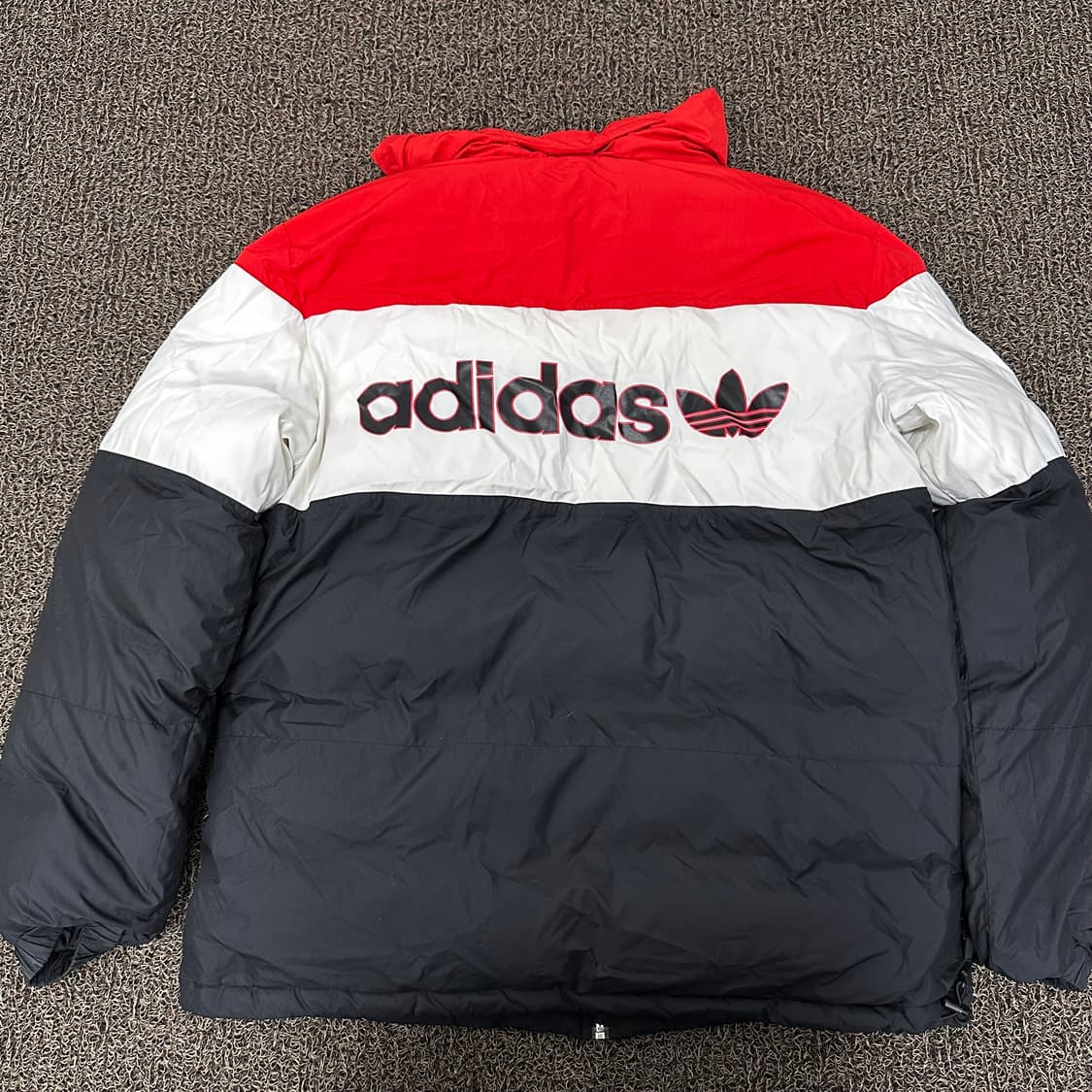 아디다스 덕다운 양면 패딩 블랙 110(2XL) 상품이미지9