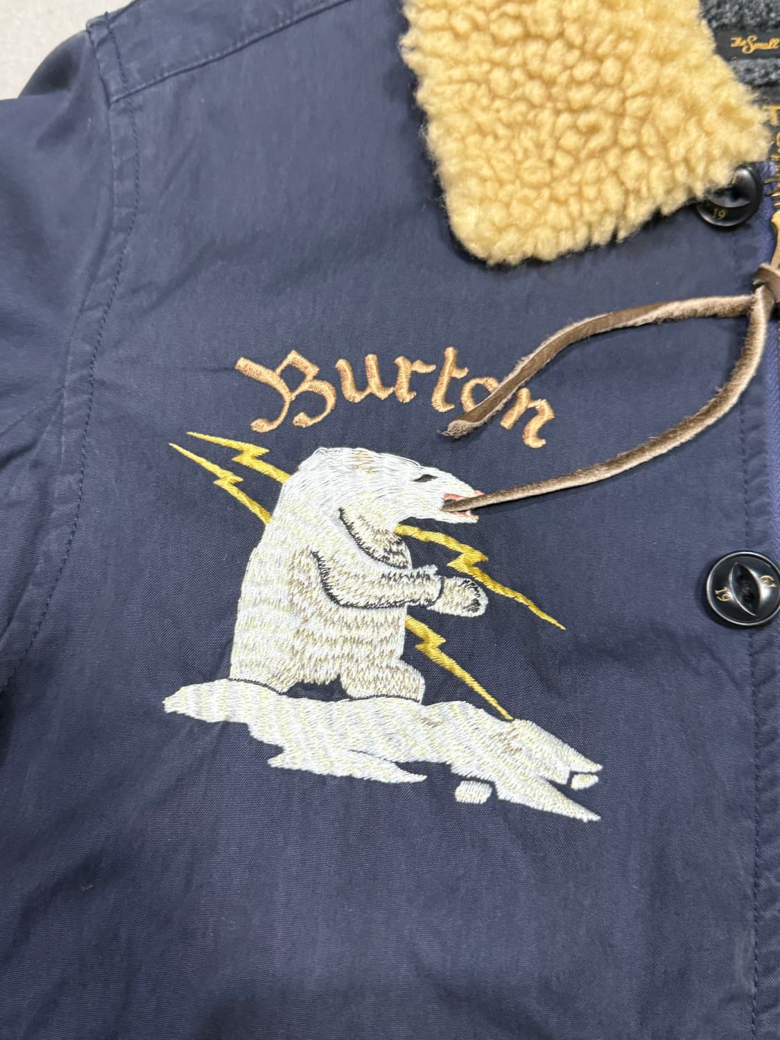 2015 네이버후드xburton b-10 봄버 자켓  상품이미지4