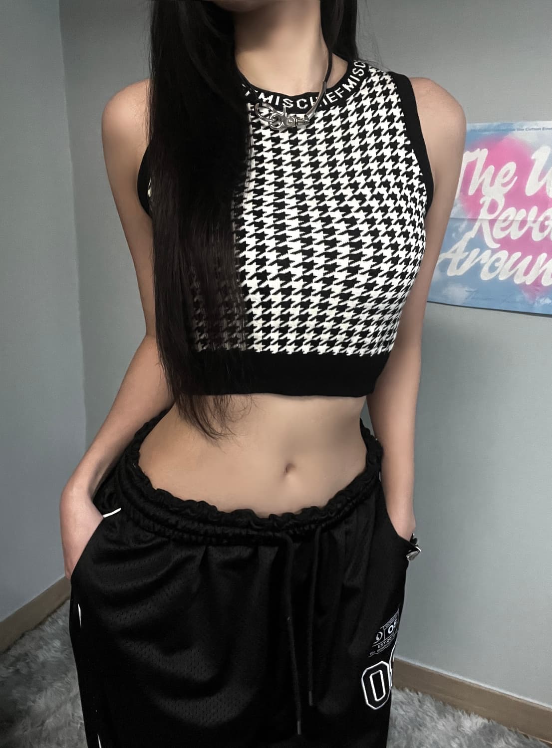 미스치프 니트 크롭 탑 상품이미지2