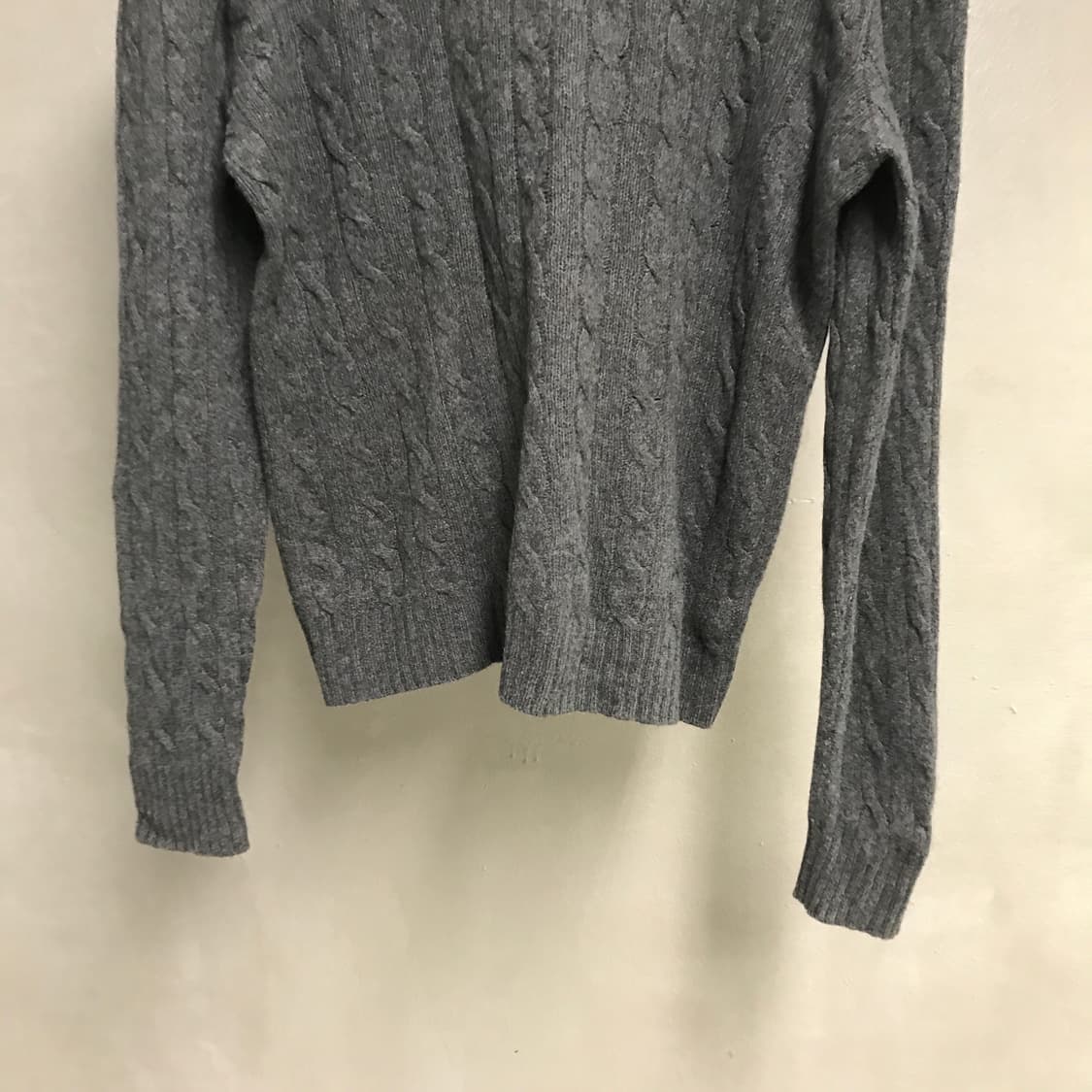 폴로 랄프로렌 케이블 니트 차콜 M 상품이미지3