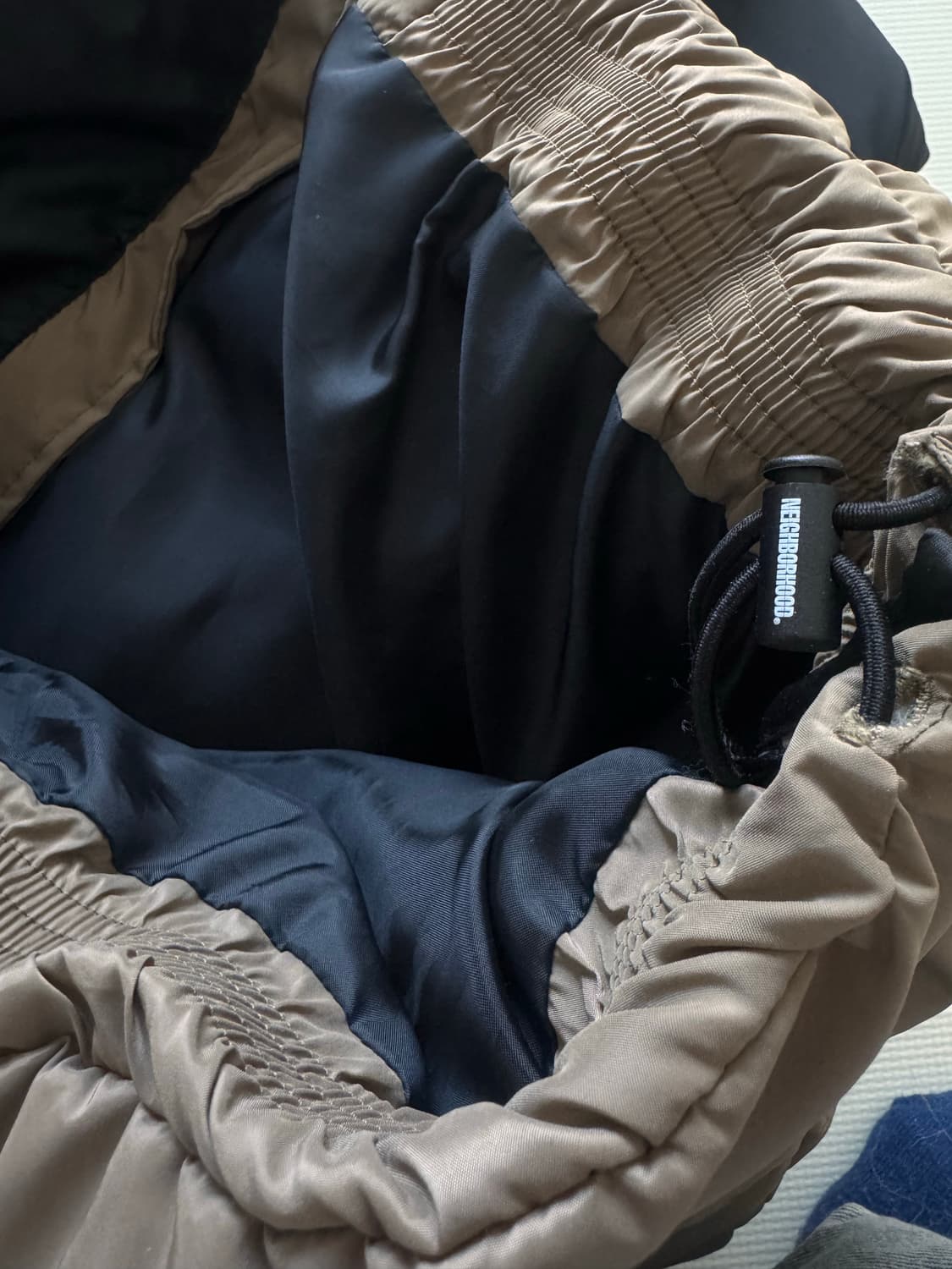 Neighborhood Classic Down Vest 블랙 베이지 상품이미지7