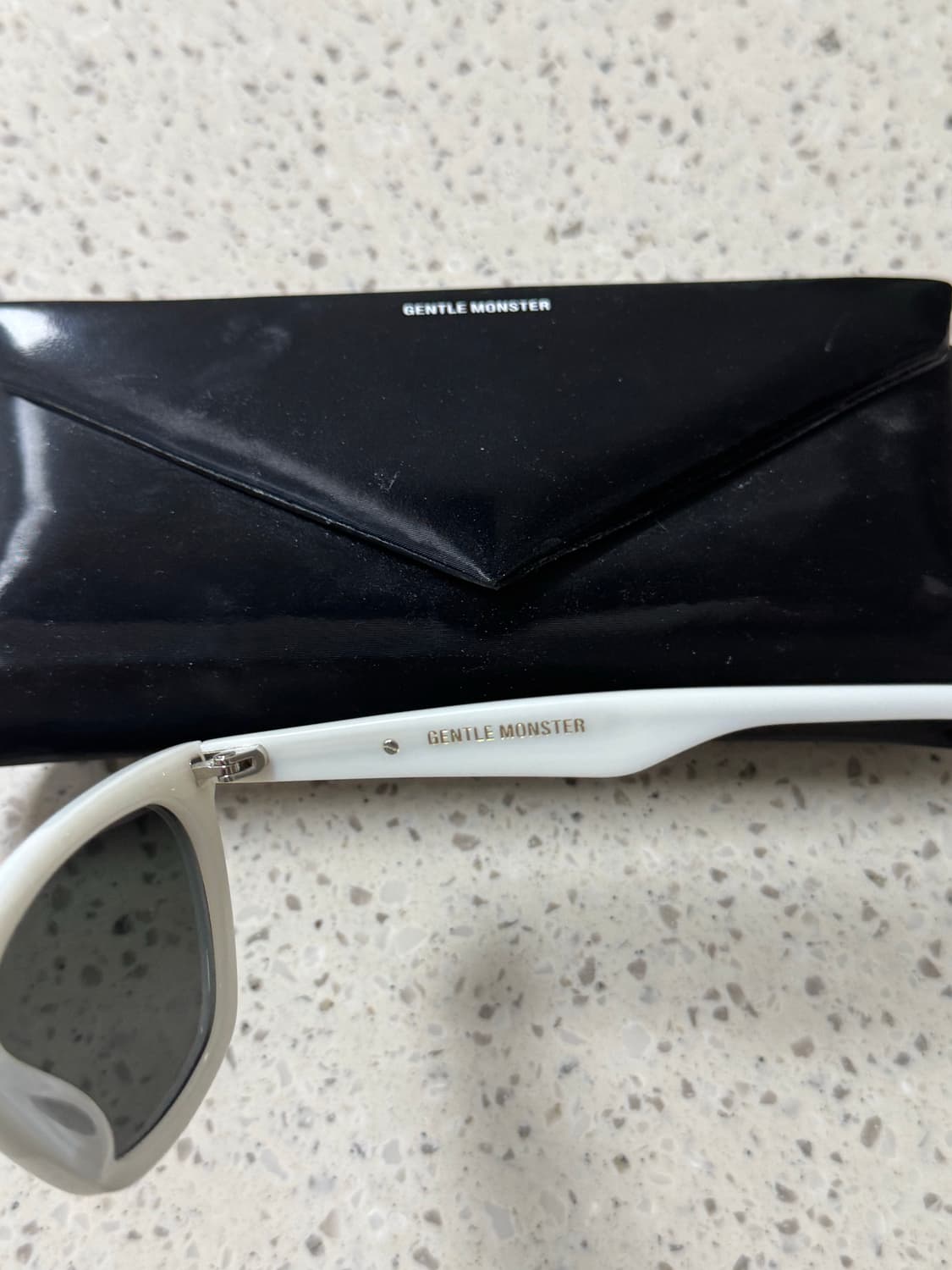 젠틀몬스터 로티 선글라스 화이트 상품이미지2