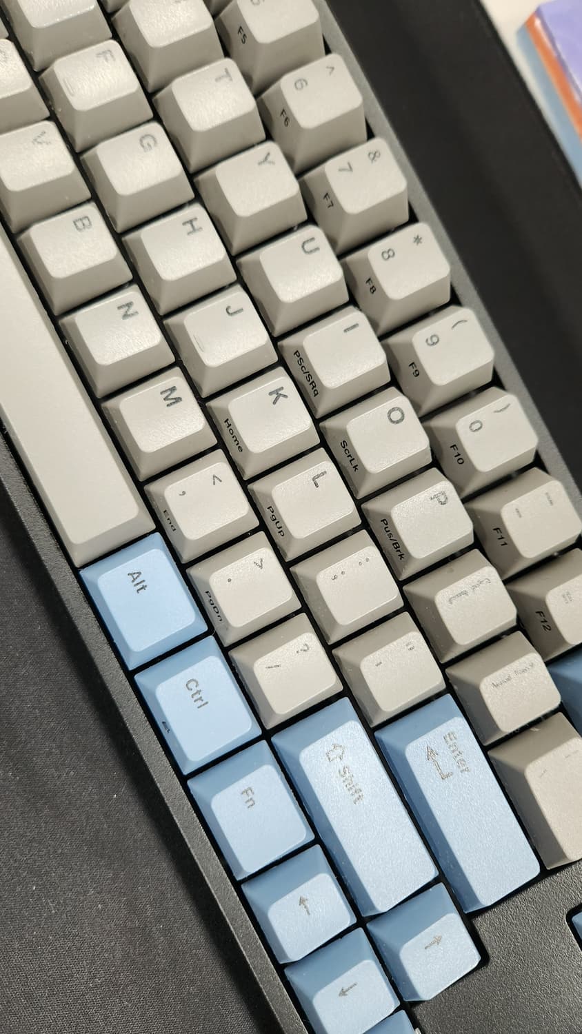 # 레오폴드 FC660M PD 기계식 저소음적축 텐키리스 키보드 급처 상품이미지9