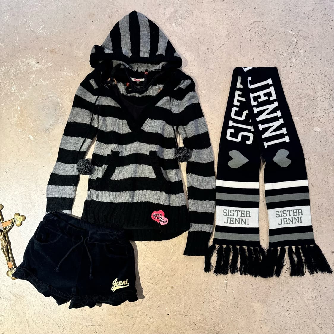 스트라이프 폼폼 후드 니트 상품이미지5