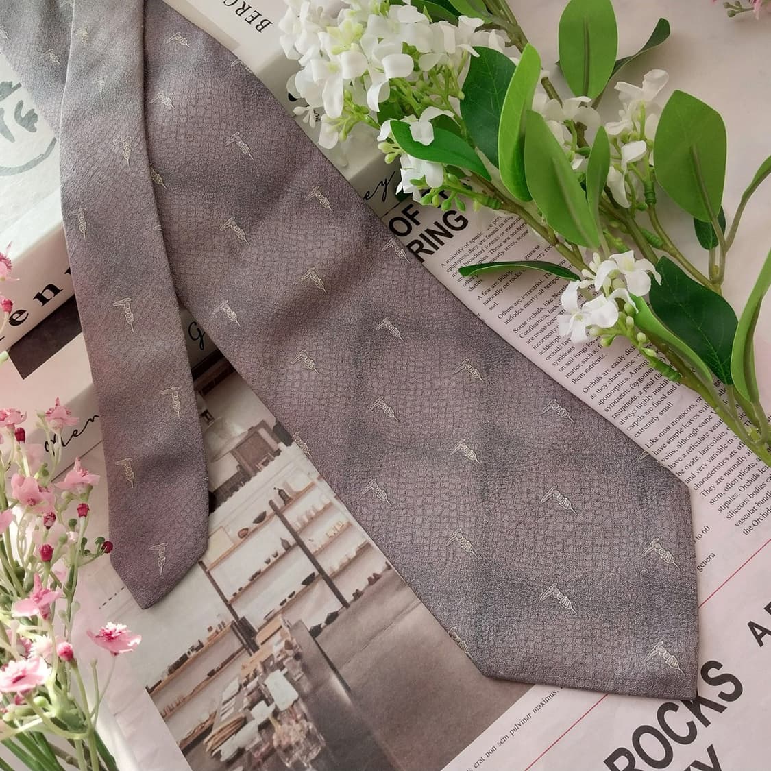 트루사르디 실크 자카드 로고 넥타이 9.3cm A+등급 K1649
 상품이미지3