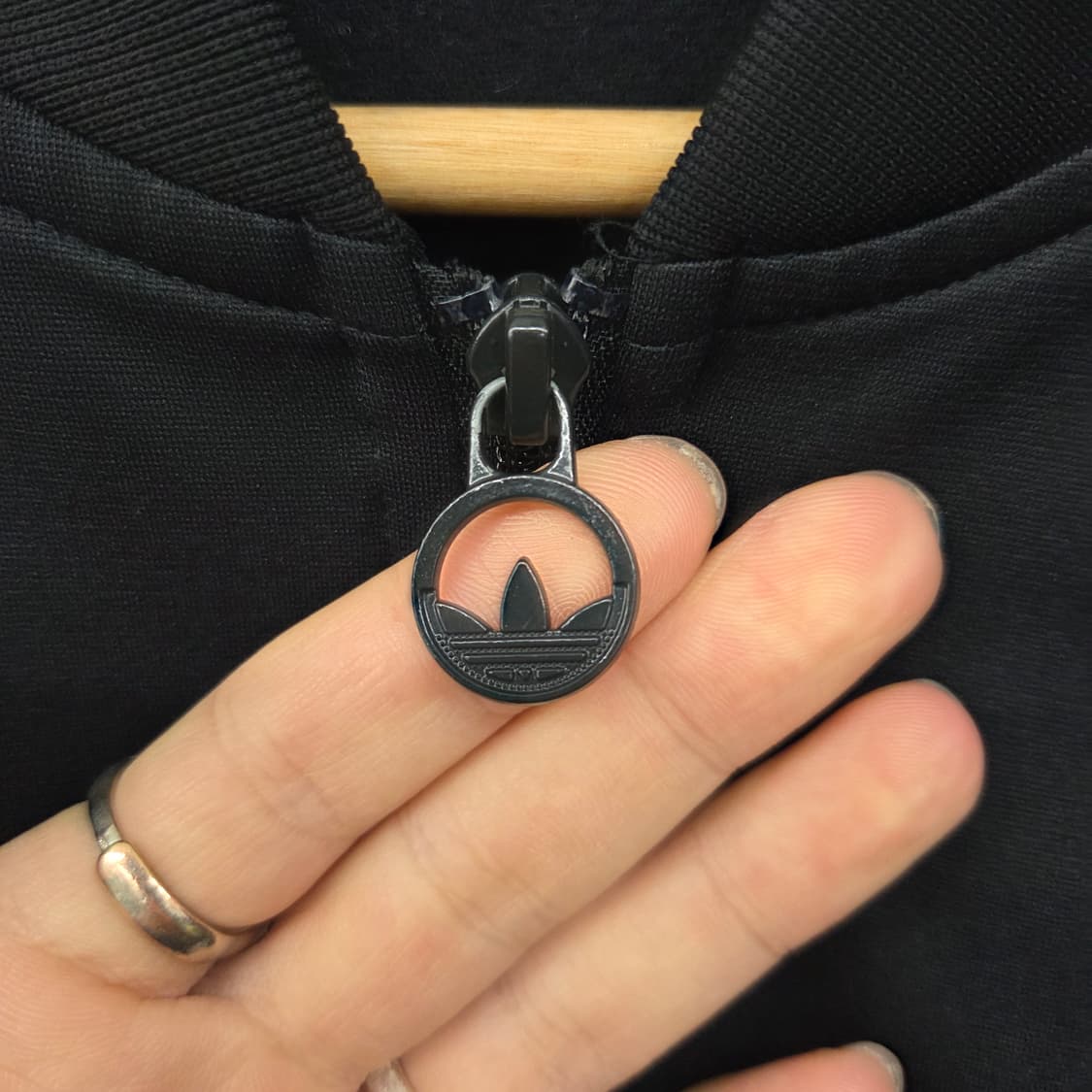 아디다스져지 삼선 블랙 트랙탑 남s 상품이미지4