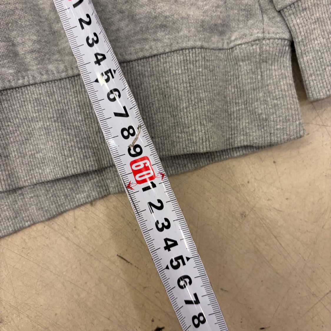 타미힐피거 스몰로고 그레이 맨투맨 상품이미지4