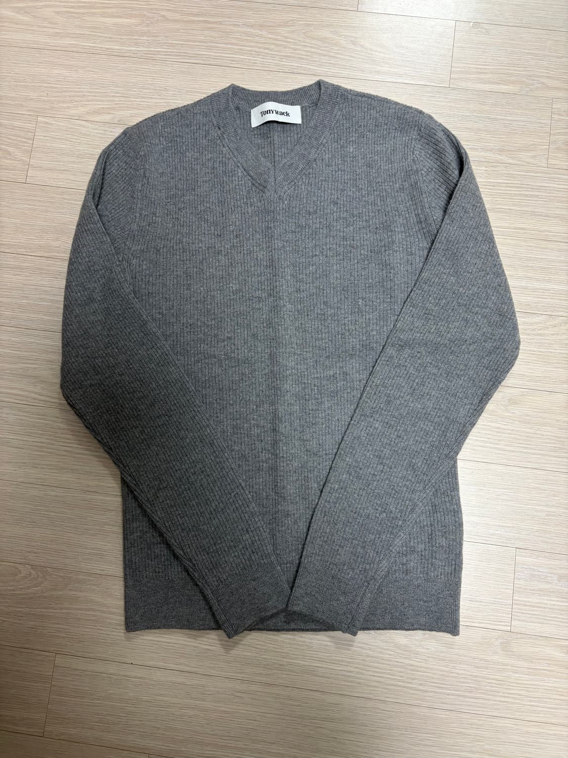 25FW 토니웩 V넥 니트 상품이미지1