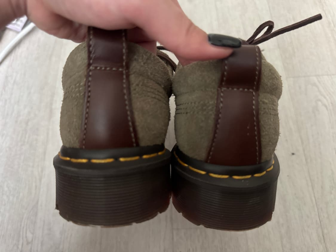 닥터마틴 로웰 스웨이드 올리브 250 상품이미지3