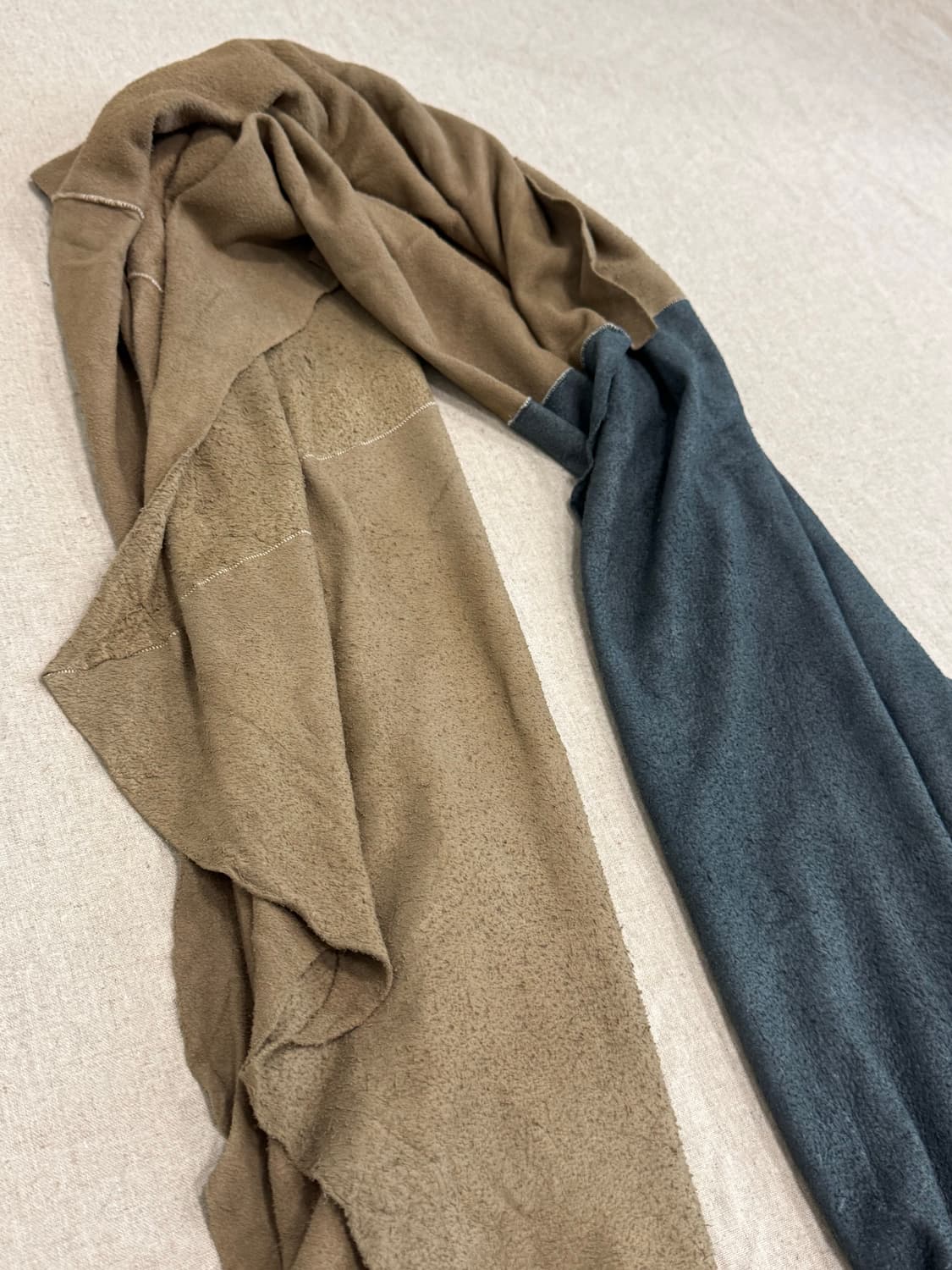 솔로이스트 17aw 디어스킨 머플러 상품이미지5