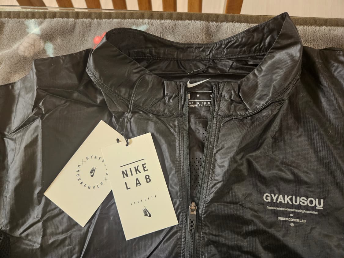 [해외M] 나이키랩x언더커버 갸쿠소우 패커블 러닝 자켓 바람막이 블랙 상품이미지9