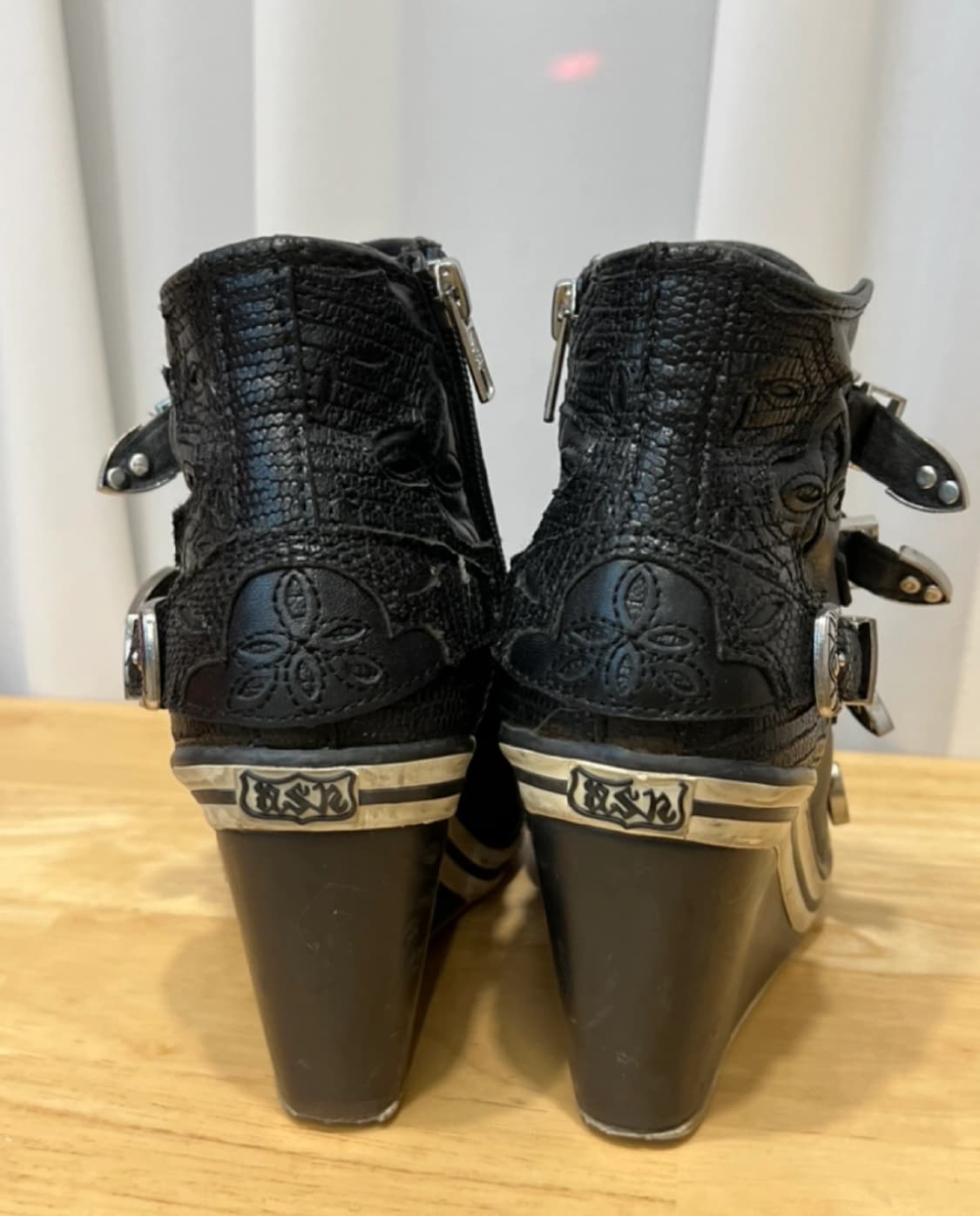 아쉬 웨지힐 가죽부츠팝니다 상품이미지3