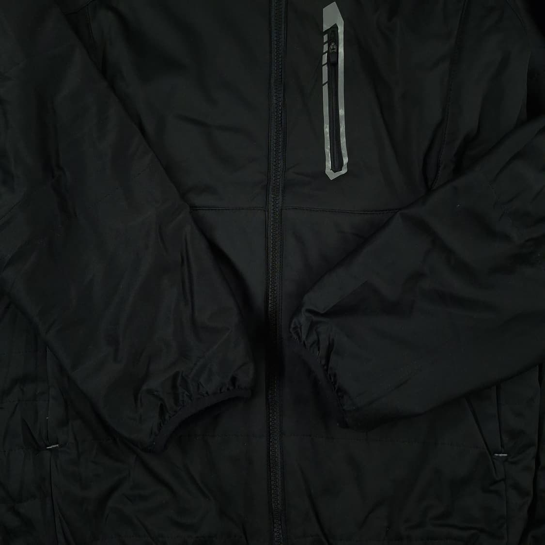 필드코어 블랙 그레이 배색 멀티포켓 에어 스트레치 패디드 레글런 바람막이 상품이미지5