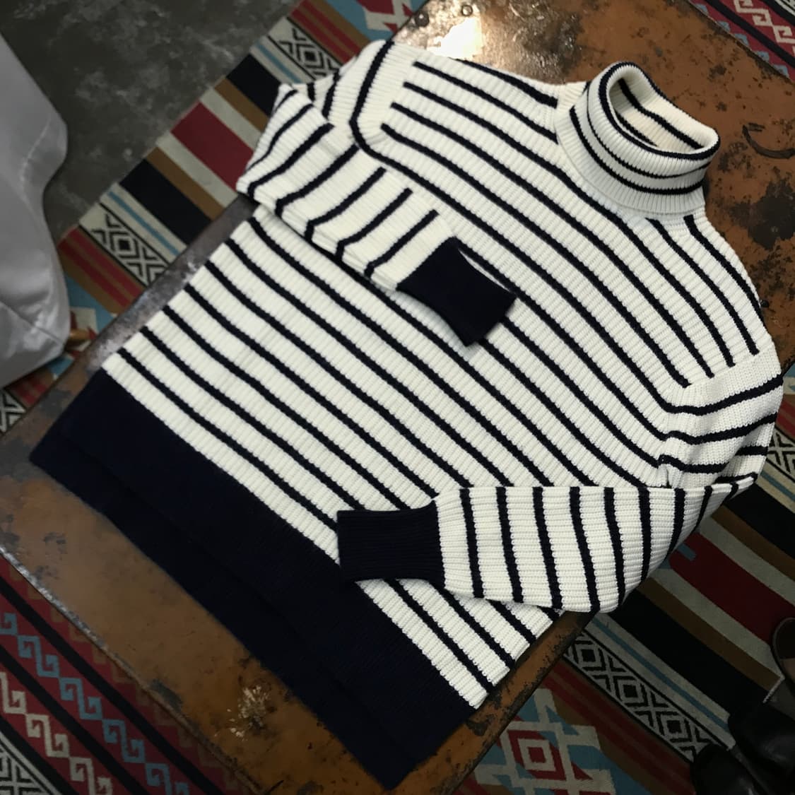 제이크루 네이비 단가라 코튼 터틀넥 니트 남성 110 사이즈 상품이미지2