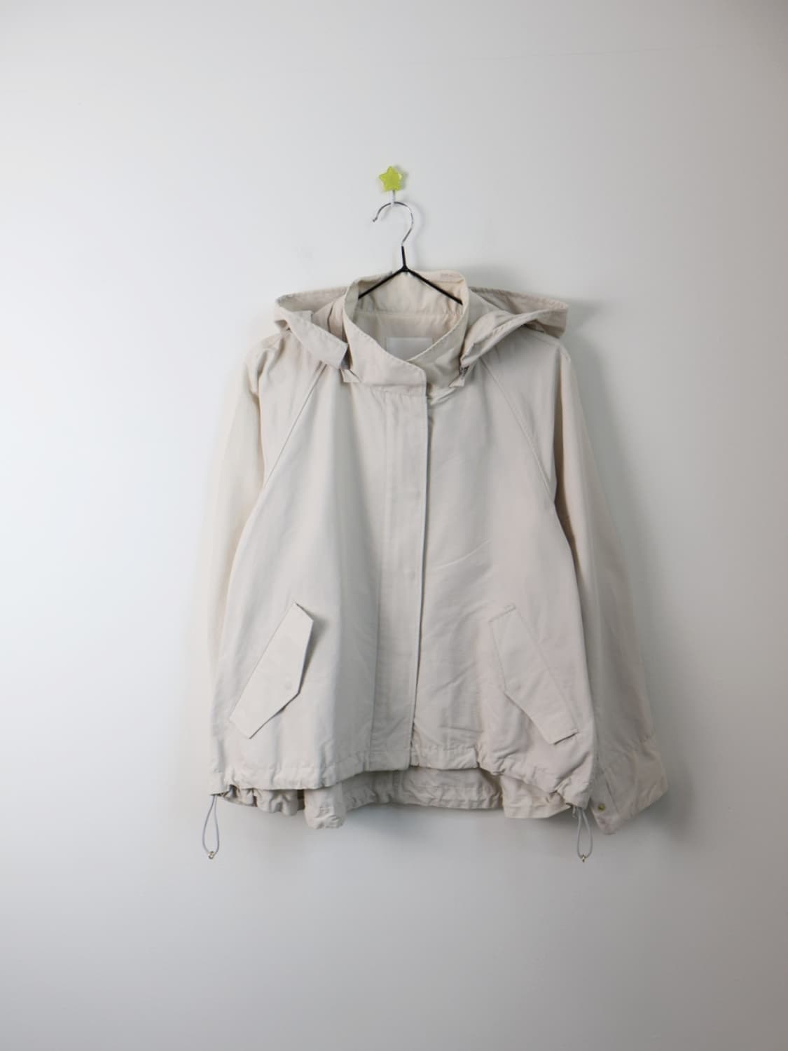 GALLARDAGALANTE Ivory Hooded Windbreaker 상품이미지4