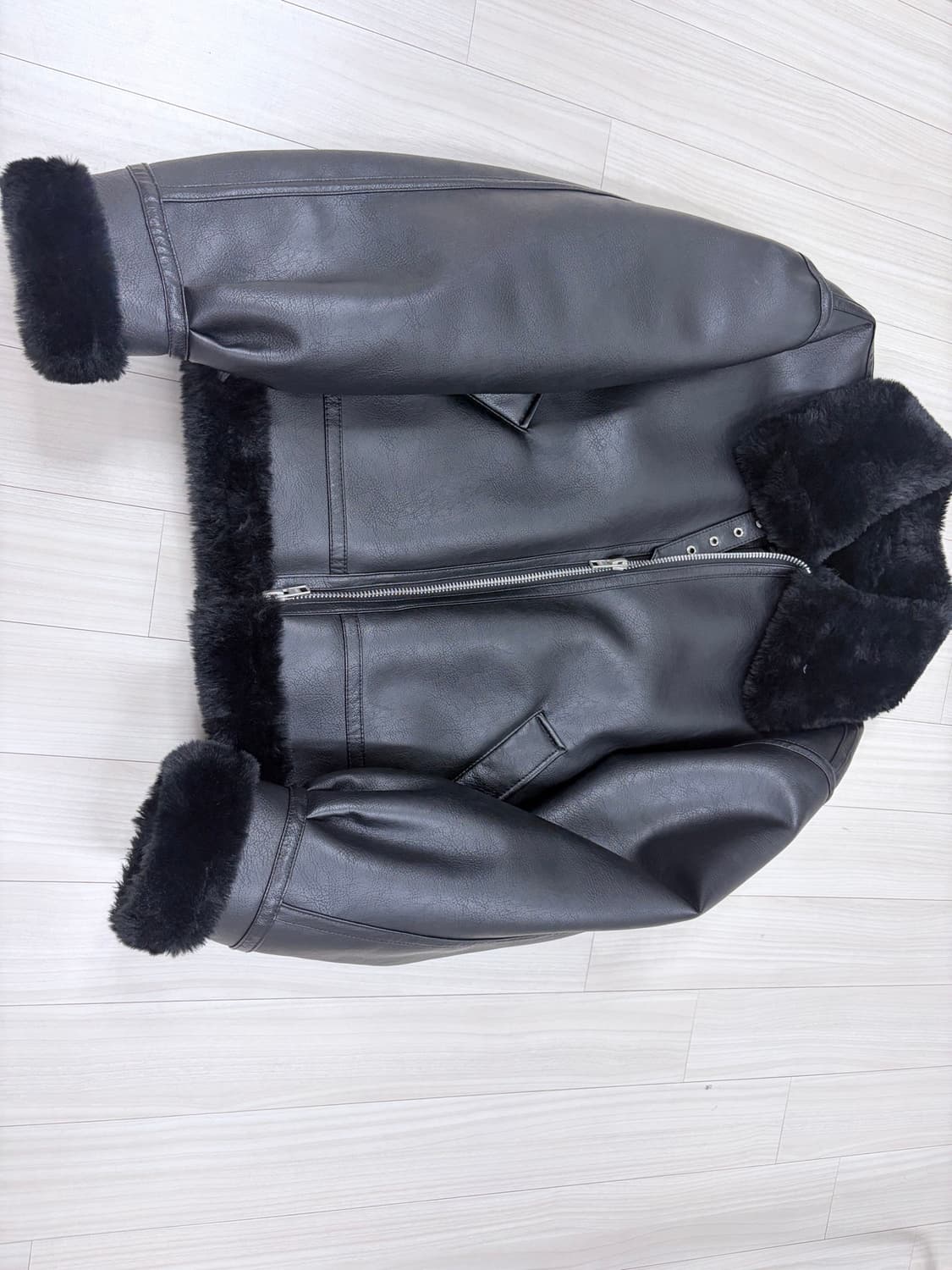 깡스타일리스트 X 론트 122 오버핏 무스탕 블랙 상품이미지3