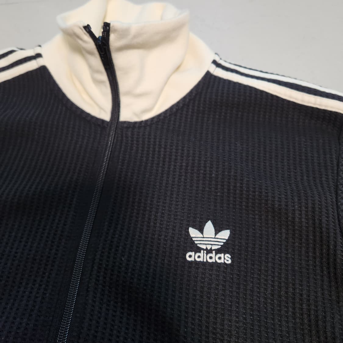 아디다스 아디컬러 클래식 트랙탑 상품이미지3