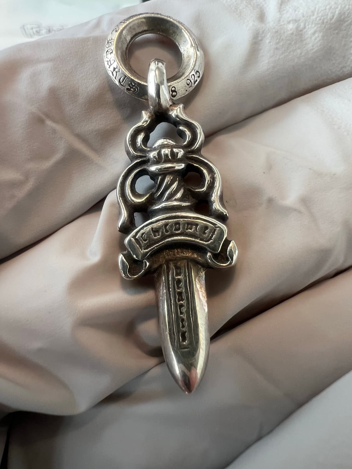 크롬하츠 5대거 펜던트 상품이미지3