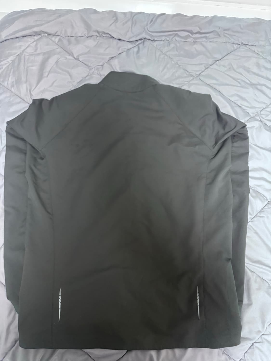 아크테릭스 바람막이 L 상품이미지2