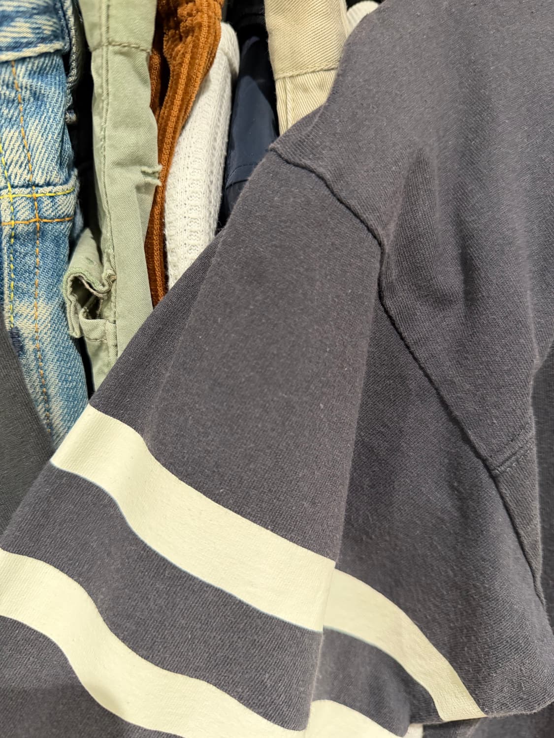 Coen arm line detail tee 상품이미지9