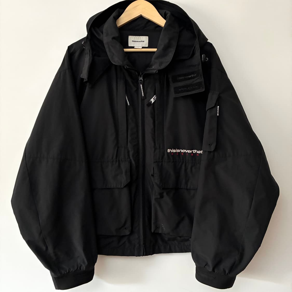 디스이즈네버댓 후드 바람막이 자켓 상품이미지1
