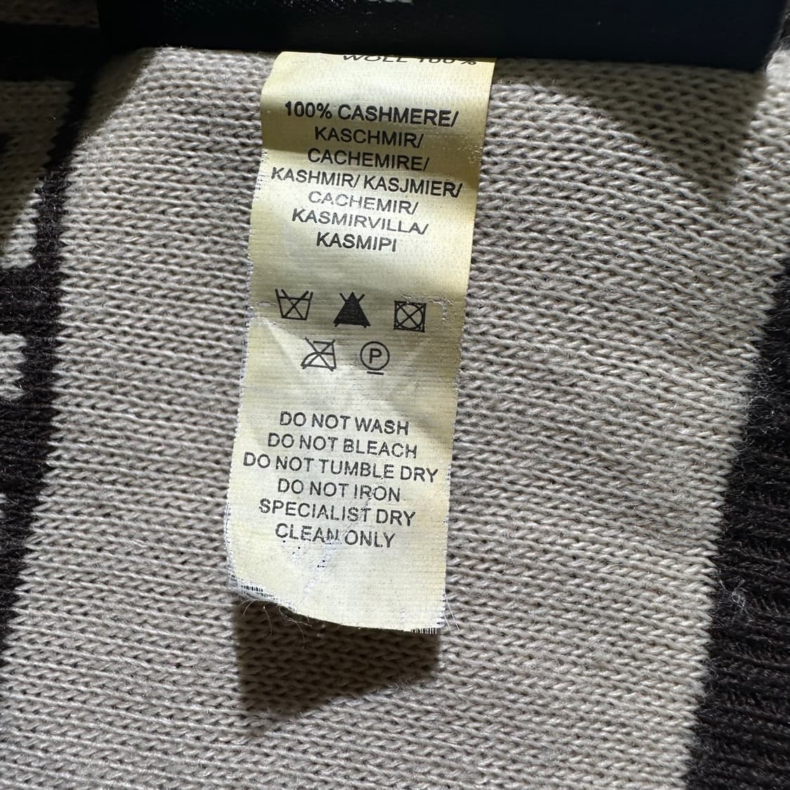 펜디 100% 캐시미어 주카패턴 배색 머플러 목도리 상품이미지7