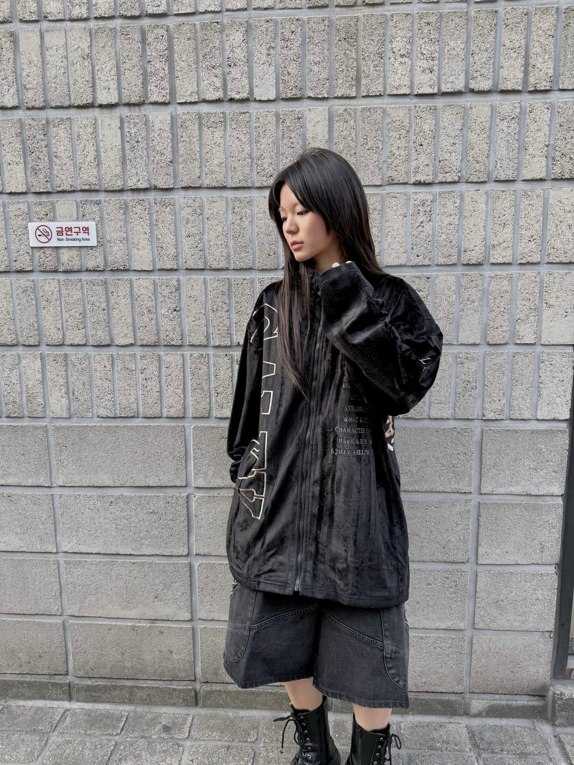 갈피 오버핏 벨루어 집업 상품이미지10