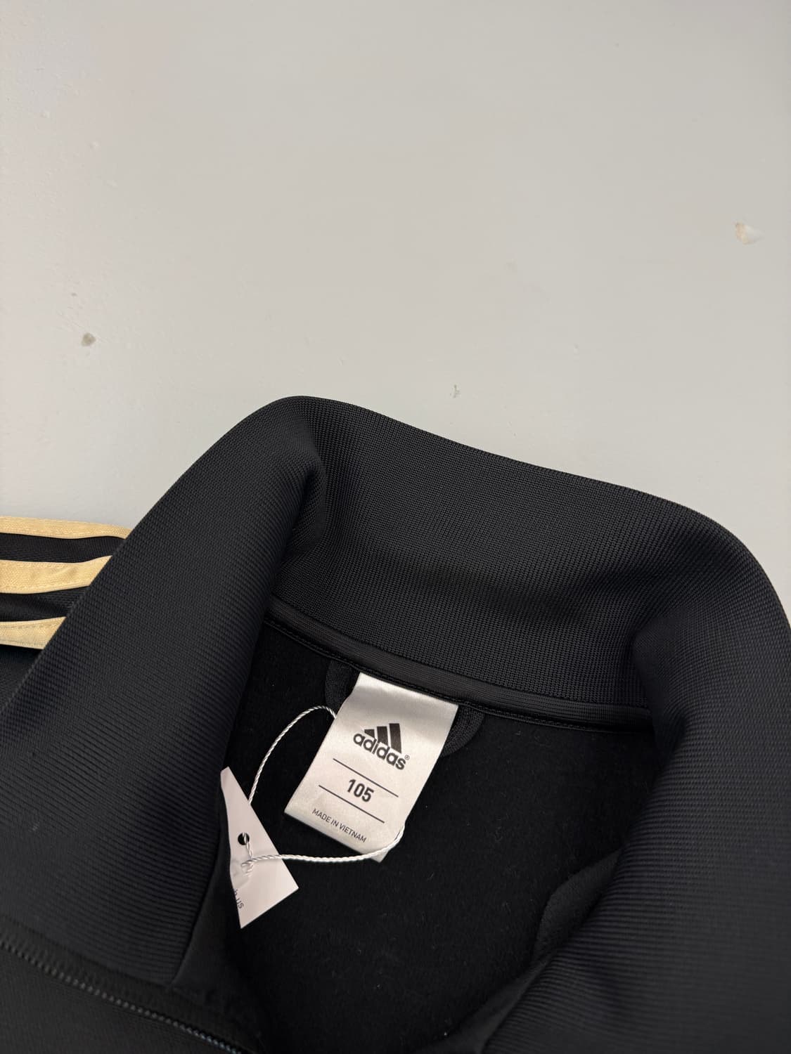 아디다스 루즈핏 검 금 배색 아르헨티나 트랙 져지 상품이미지3