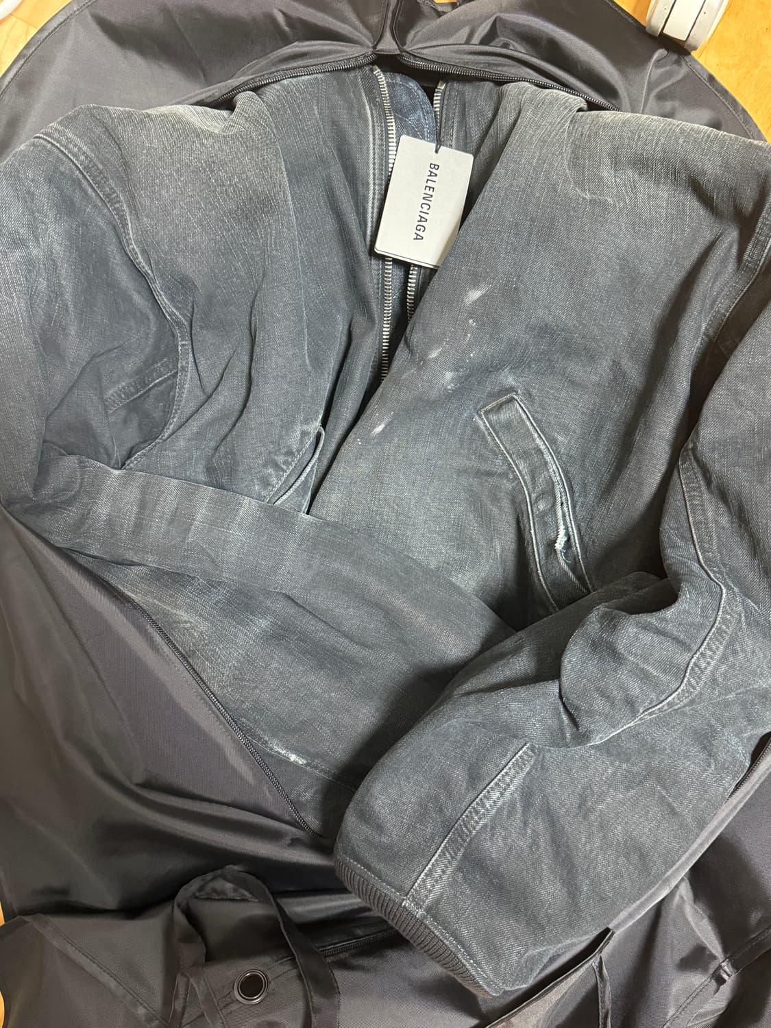 25ss 발렌시아가 데님 봄버 상품이미지2