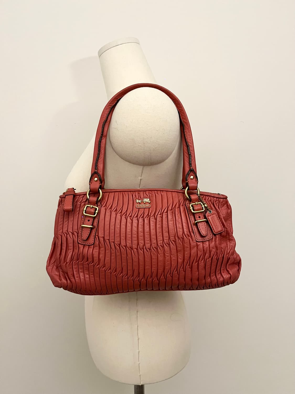   Coach Red mini Shoulder bag 상품이미지1